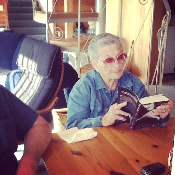 enhanced-buzz-25711-1350682533-1