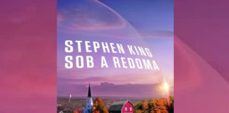 Capa do livro. Um celeiro, uma igreja, algumas árvores e casas de uma cidade, todos presos em um domo transparente. Ao fundo um céu roxo-azulado. O nome do autor: Stephen King, e o titulo do livro: Sob a Redoma, em branco seguindo o formato do domo