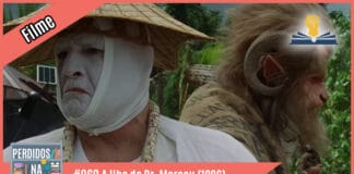 Fotomontagem com cena do filme de 1996 "A Ilha do Dr. Moreau" onde aparece Dr. Moreau e um dos animais da ilha. À esquerda tem uma faixa rosa onde está escrito "filme". No inferior tem a logo do podcast, que é a ilustração de uma estante com livros e outros objetos, onde lê-se “Perdidos na Estante". Ao lado, em uma faixa rosa na qual está escrito "#060 - A ilha do Dr. Moreau (1996)". Em cima, ao lado direito está o selo do Leitor Cabuloso.