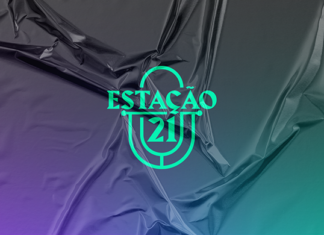 Próxima Estação – Explicando as mudanças Logotipo em verde-flúor: fonte serifada escrito “Estação” na linha superior e “21” na inferior. A palavra e numeral são circundadas pela silhueta linear de um microfone antigo.