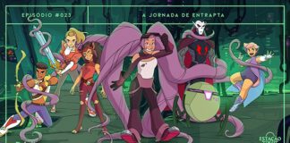 Ilustração com personagens de “She-Ra e as Princesas do Poder”. Em destaque, Entrapta com seus longos cabelos lilás envolvendo, como tentáculos, os personagens Arqueiro, Adora, Felina, a robô Emily, Hordak e Cintilante. No fundo, vemos um cenário sci-fi referente ao quartel da Horda. A imagem possui margem linear verde-neon. Na parte superior, na mesma cor, há o letreiro “Episódio #023 - A Jornada de Entrapta”, e, na inferior, os logos do podcast “Estação 21” e do site “Leitor Cabuloso”.