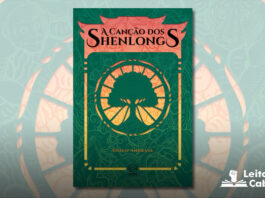 Capa do livro. Desenho em contornos de diversos animais, eles se posicionam ao redor do centro da capa onde se encontra a silhueta de uma arvore dentro de um circulo vazado. A capa é verde tornando todos os animais também verdes. Mas em certos pontos, o verde é vazado em formato de arquitetura oriental, mostrando um relevo mais baixo em um degrade de vermelho no topo para amarelo na base. No topo, sobre a região vazada, o título do livro.